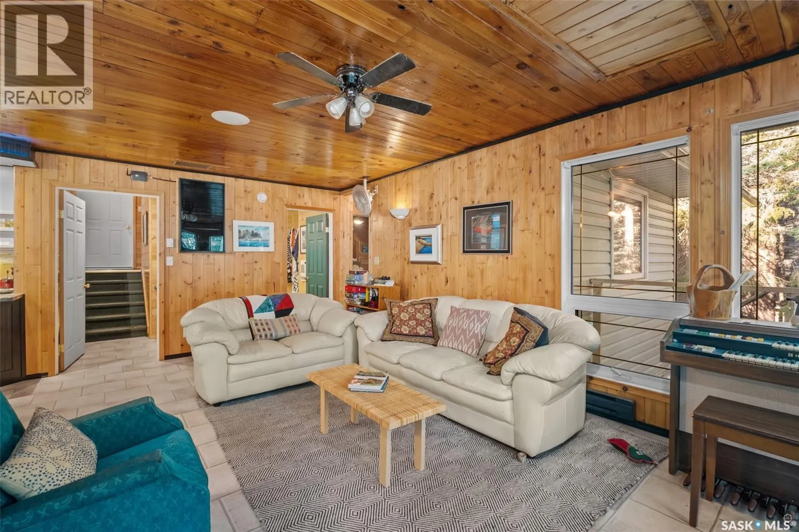 100 Nesslin Lake ROAD
