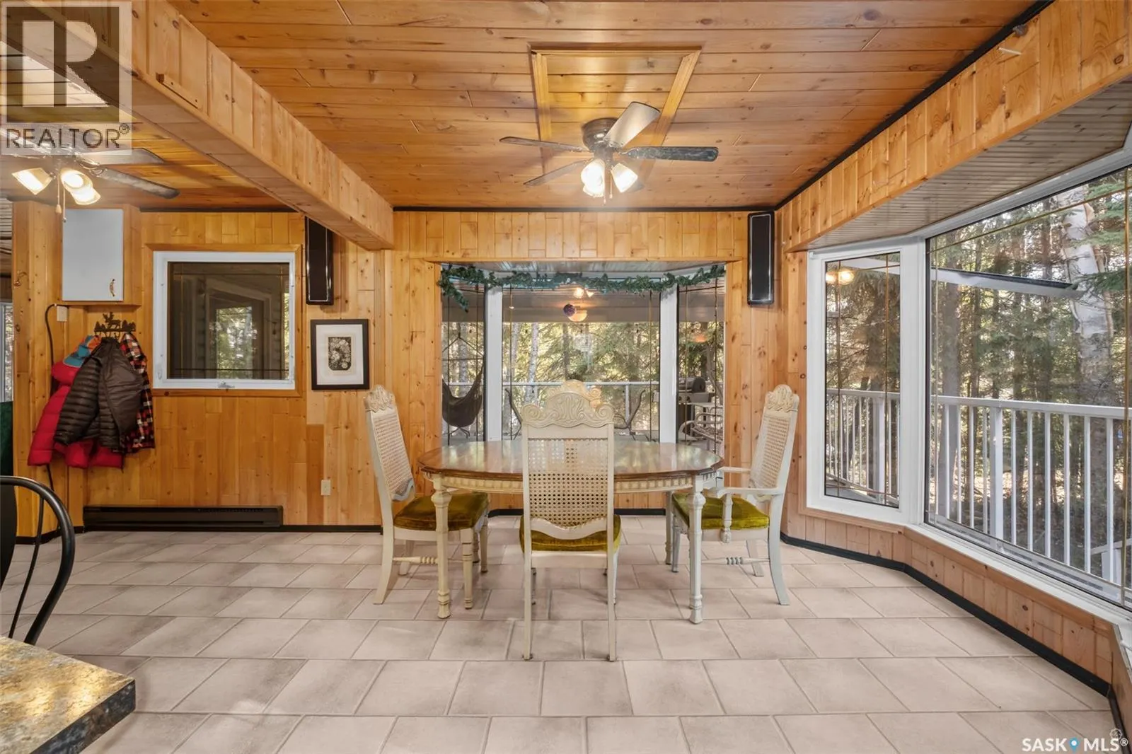 100 Nesslin Lake ROAD