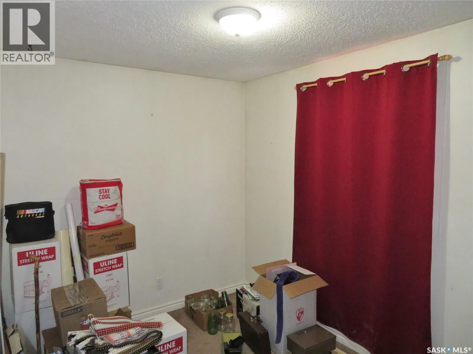 933 Macklem DRIVE