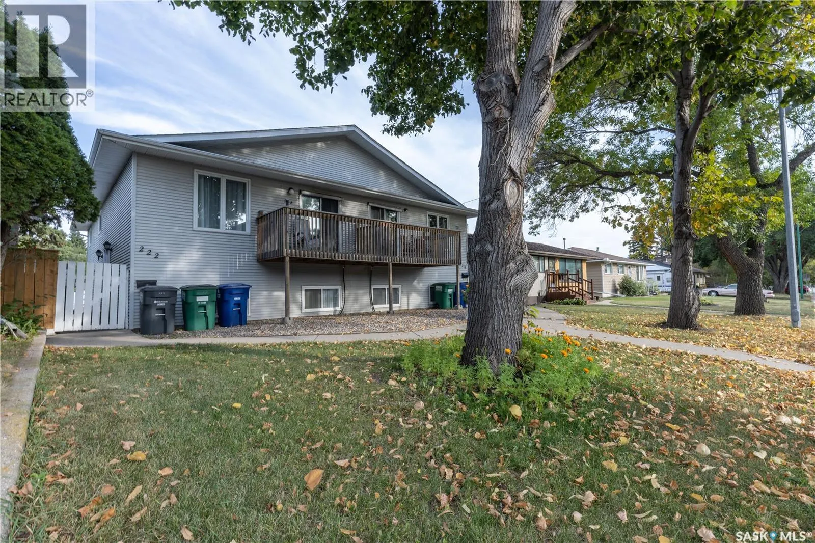 220-222 V AVENUE N