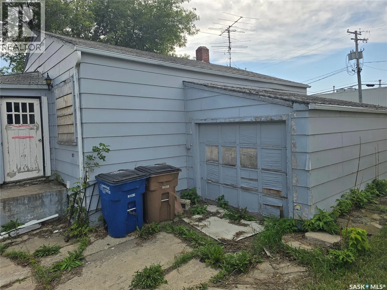 117 1st STREET NE