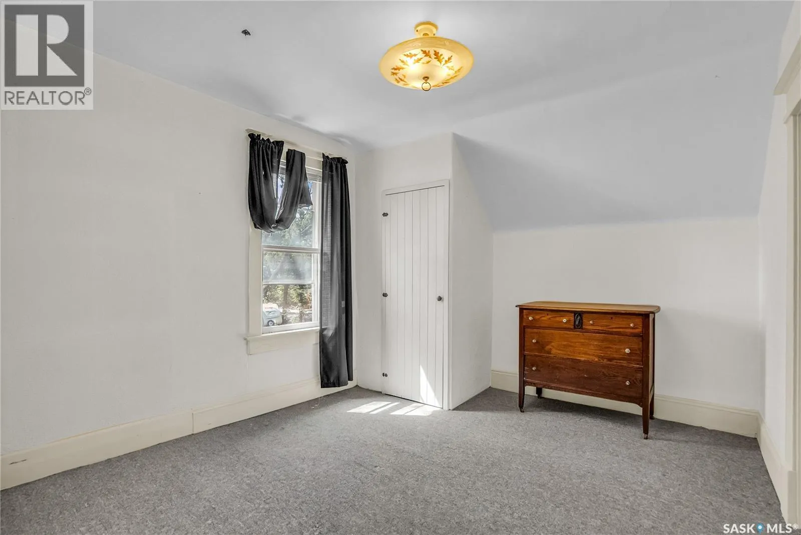 118 28th STREET W