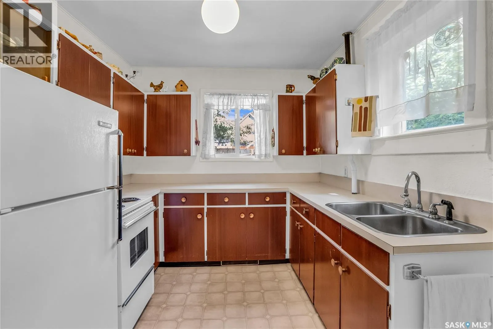 118 28th STREET W
