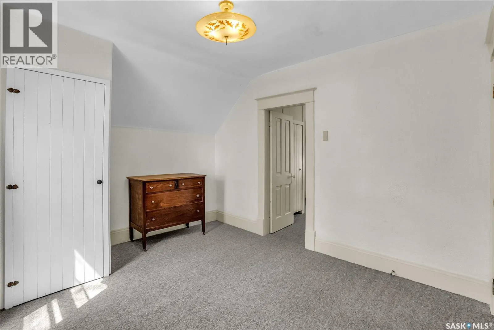 118 28th STREET W