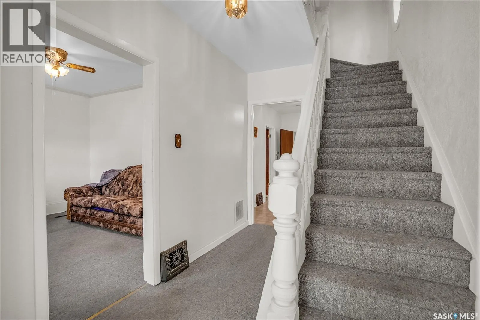 118 28th STREET W