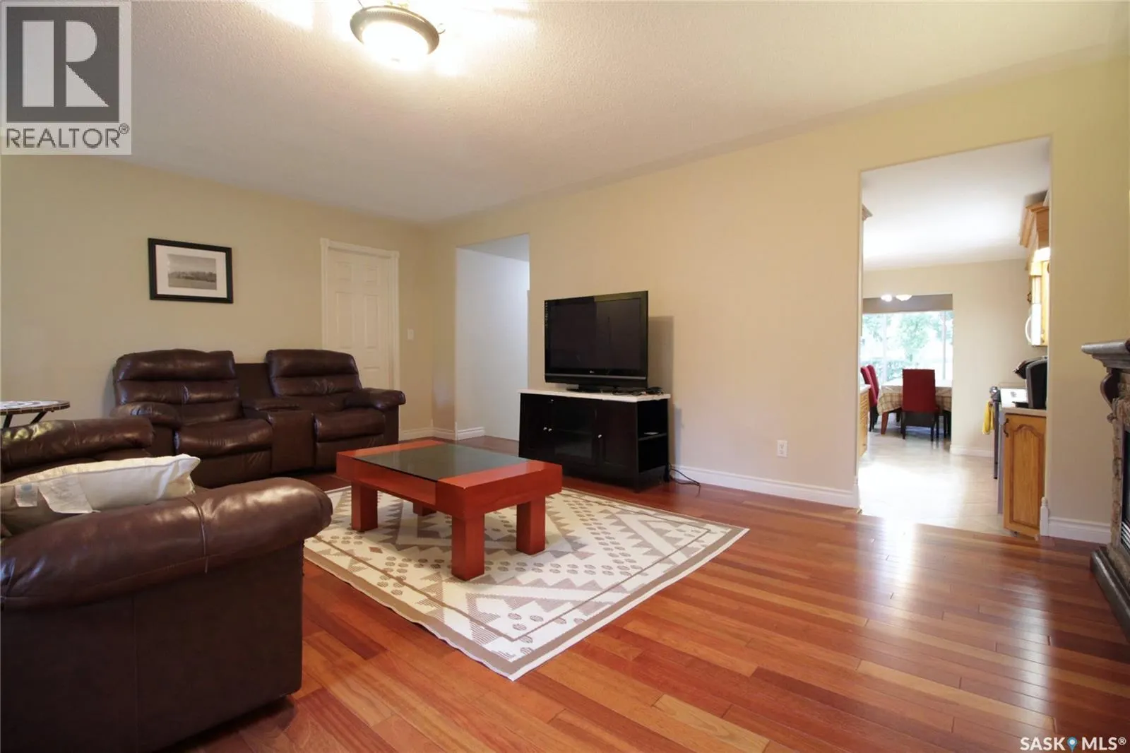 1516 Broadway AVENUE