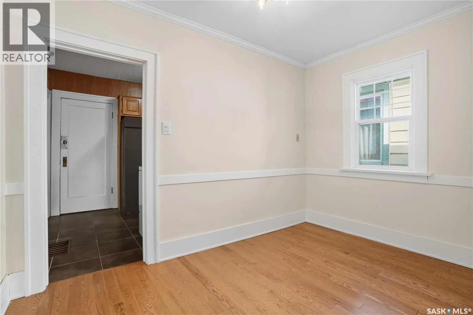 3320 15th AVENUE