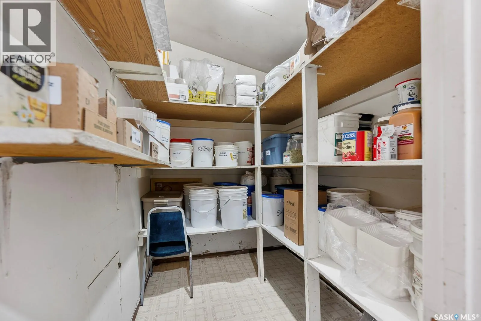 309 LOUIS RIEL TRAIL