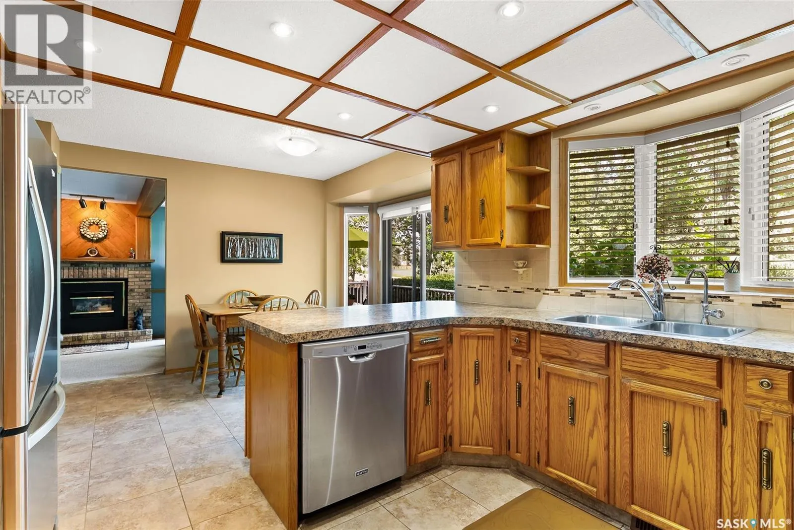 3646 Moffat BAY