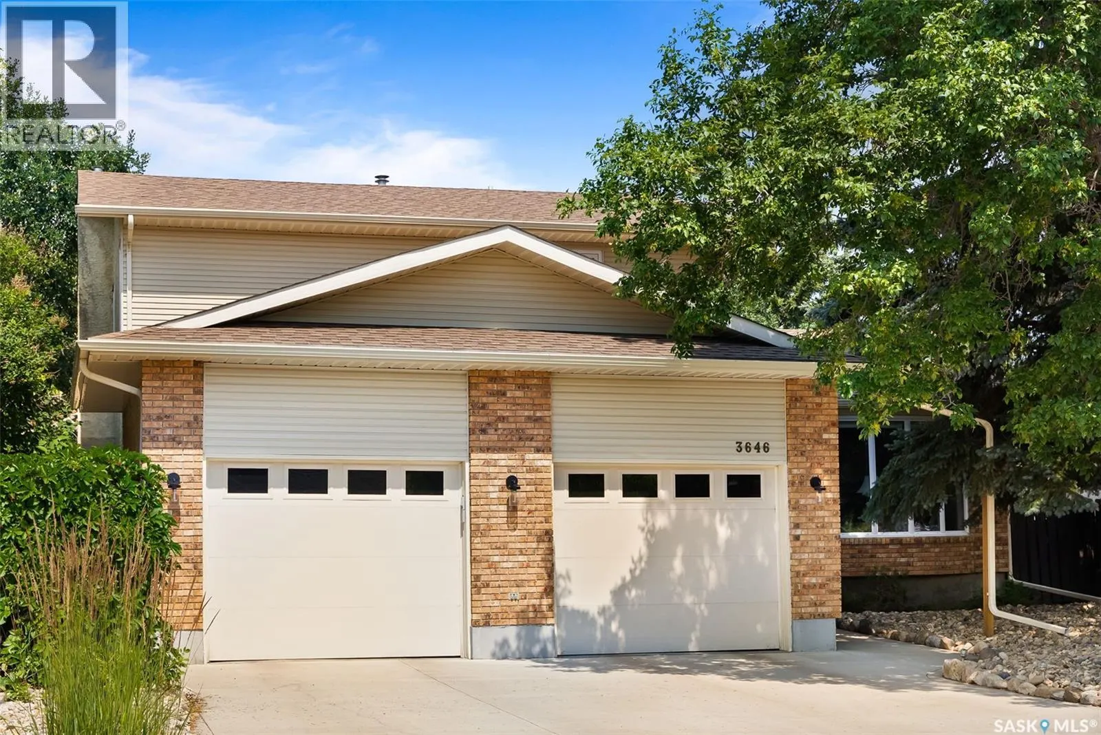3646 Moffat BAY