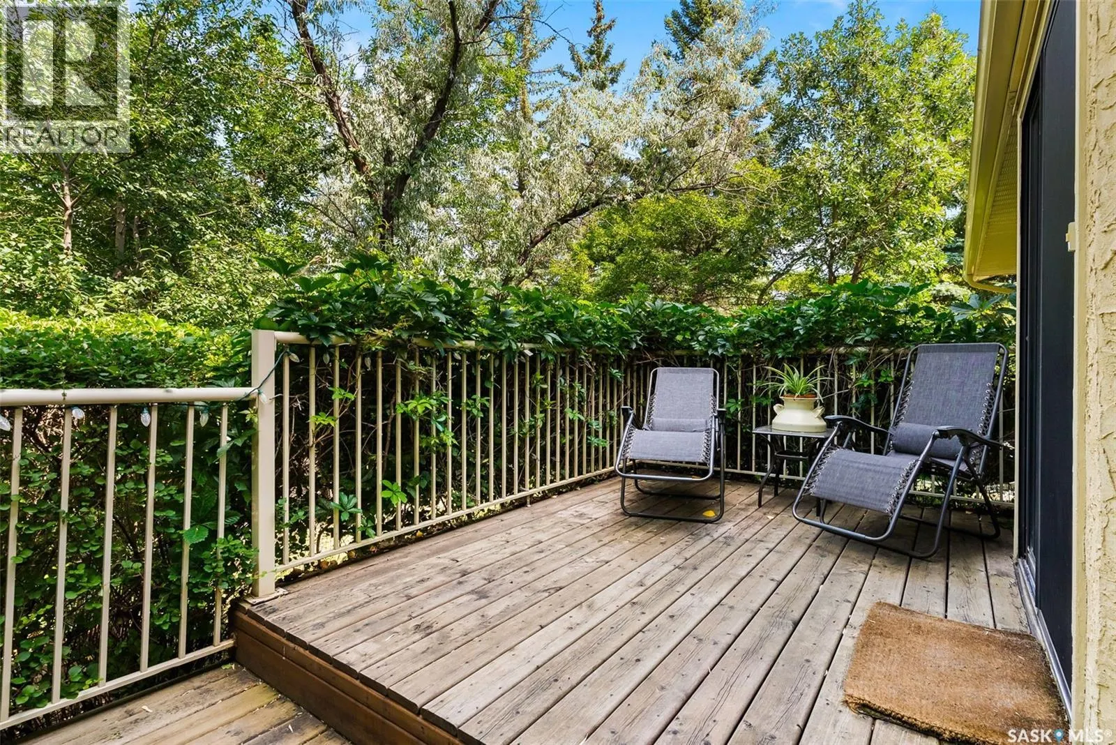 3646 Moffat BAY