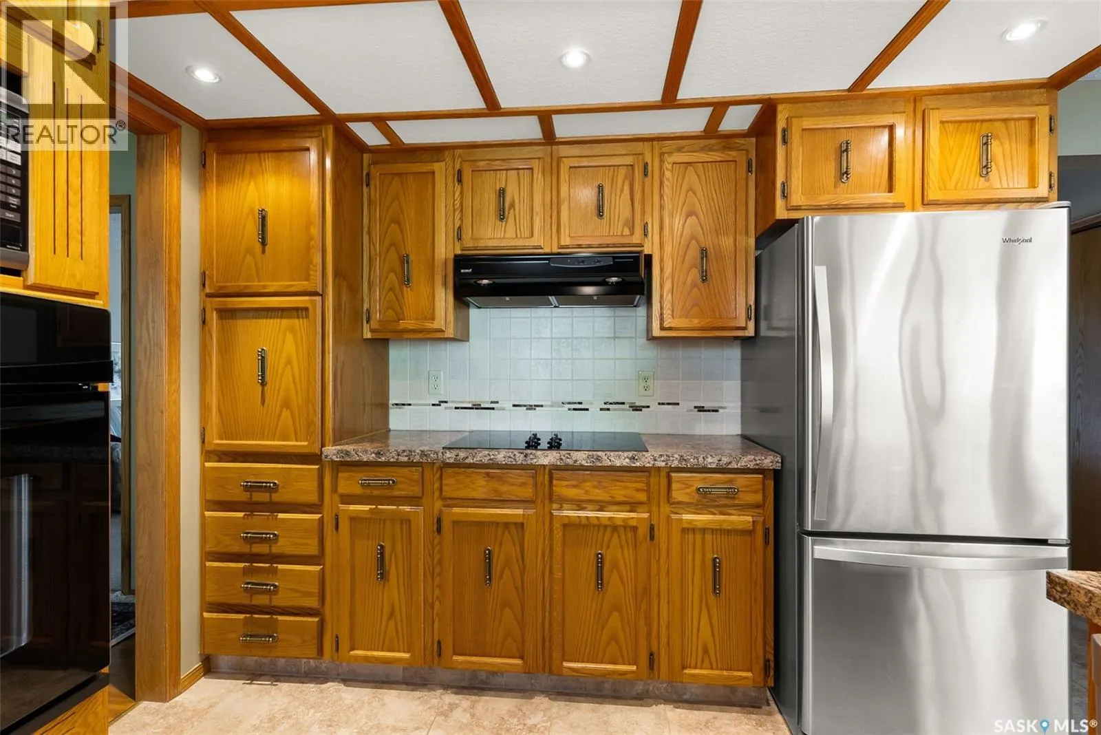3646 Moffat BAY