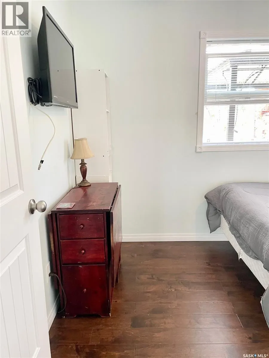 311 Sandy CRESCENT