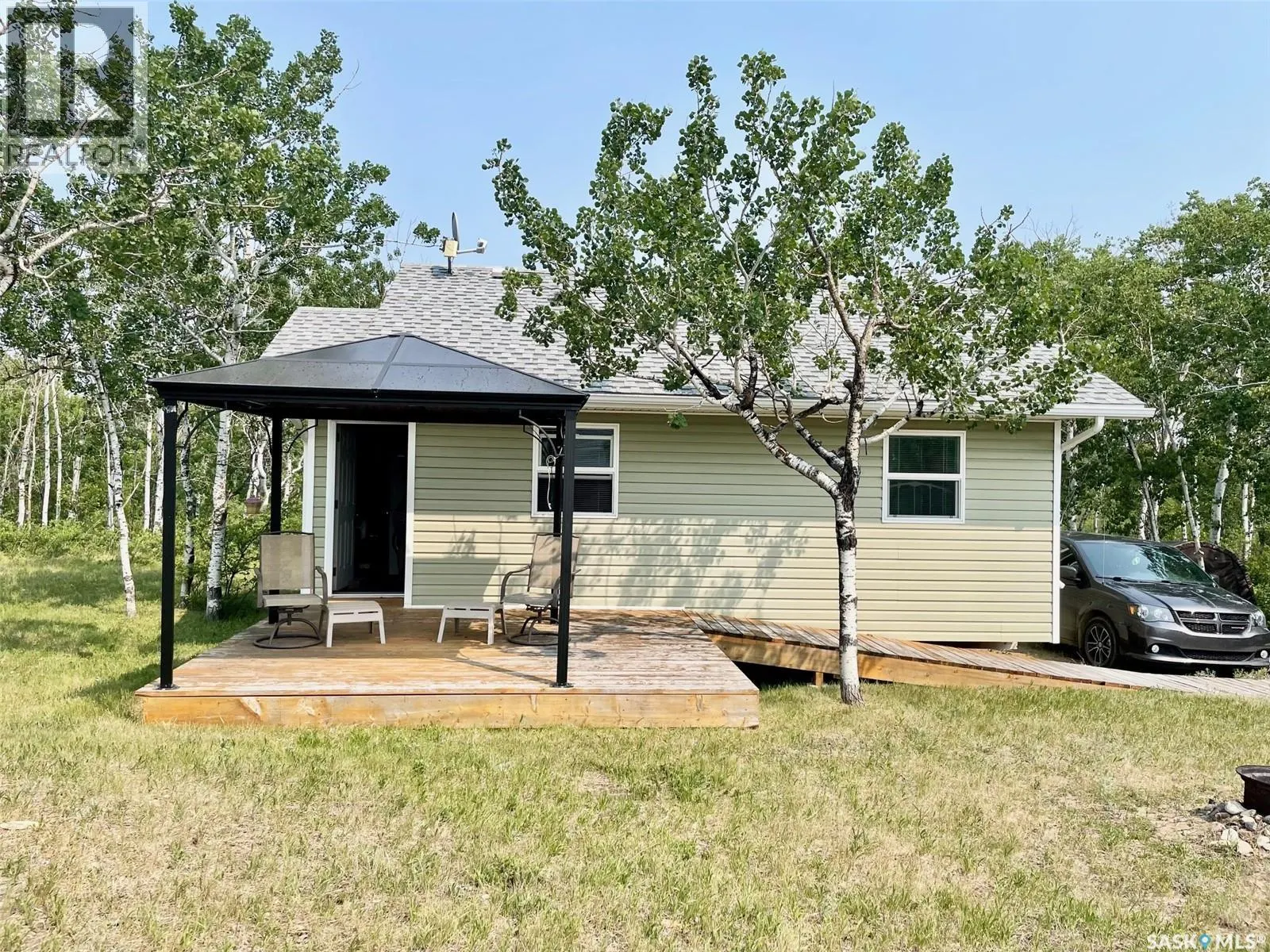 311 Sandy CRESCENT