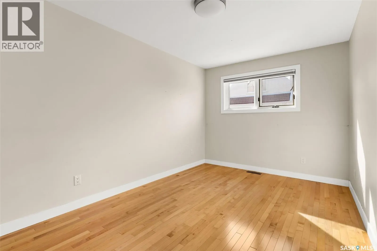 27 2338 Assiniboine AVENUE