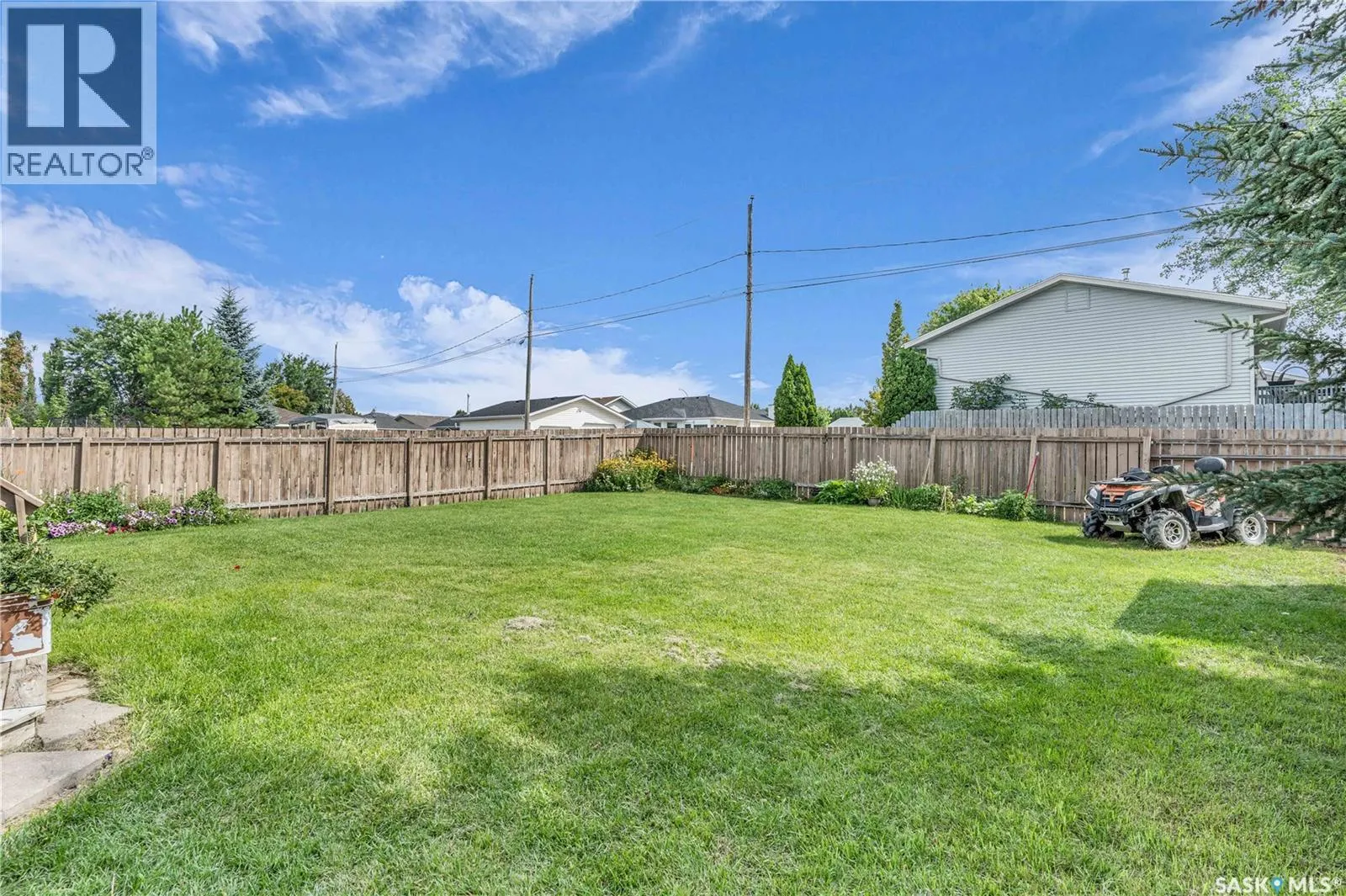 319 3rd AVENUE N