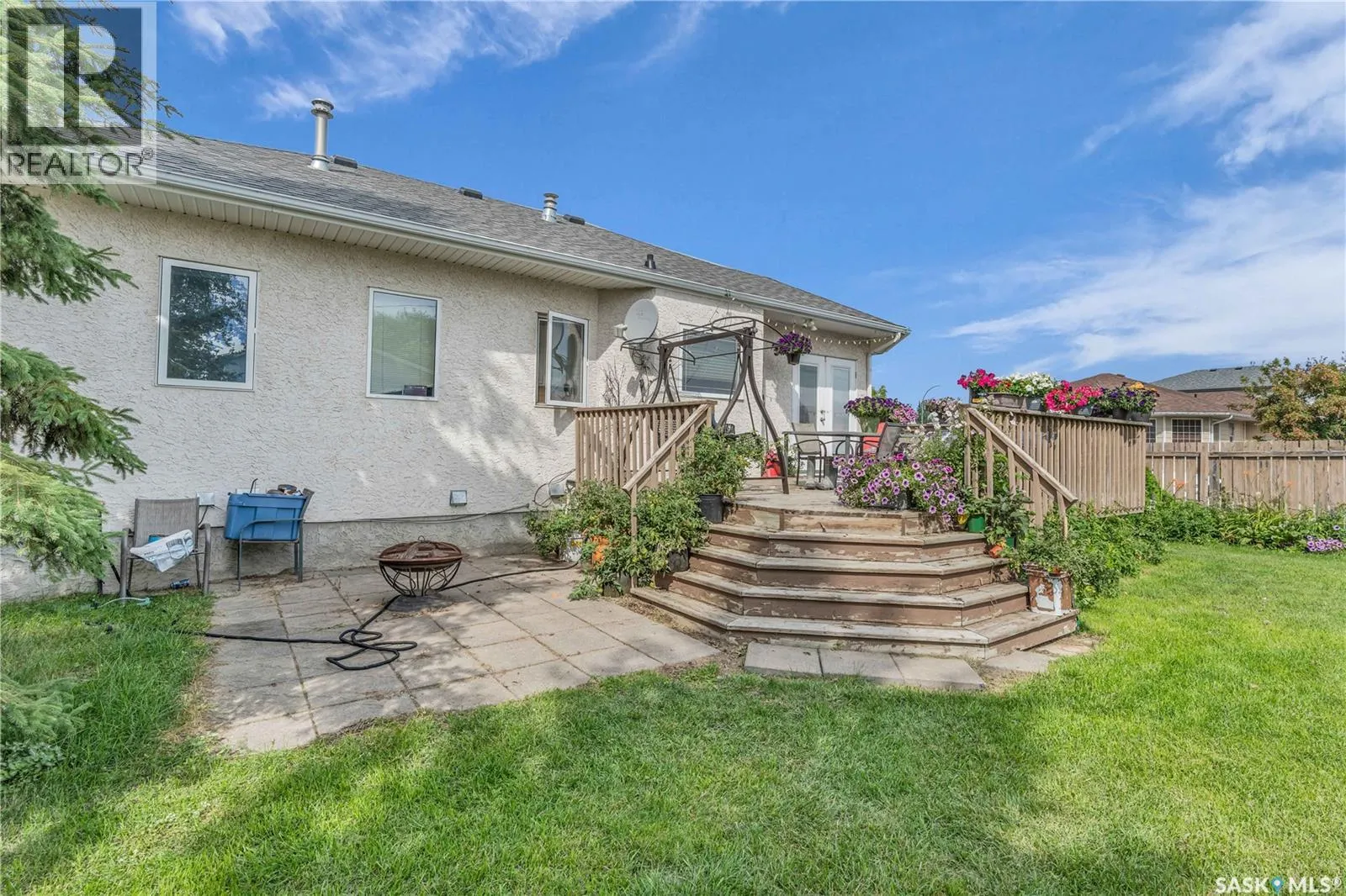 319 3rd AVENUE N