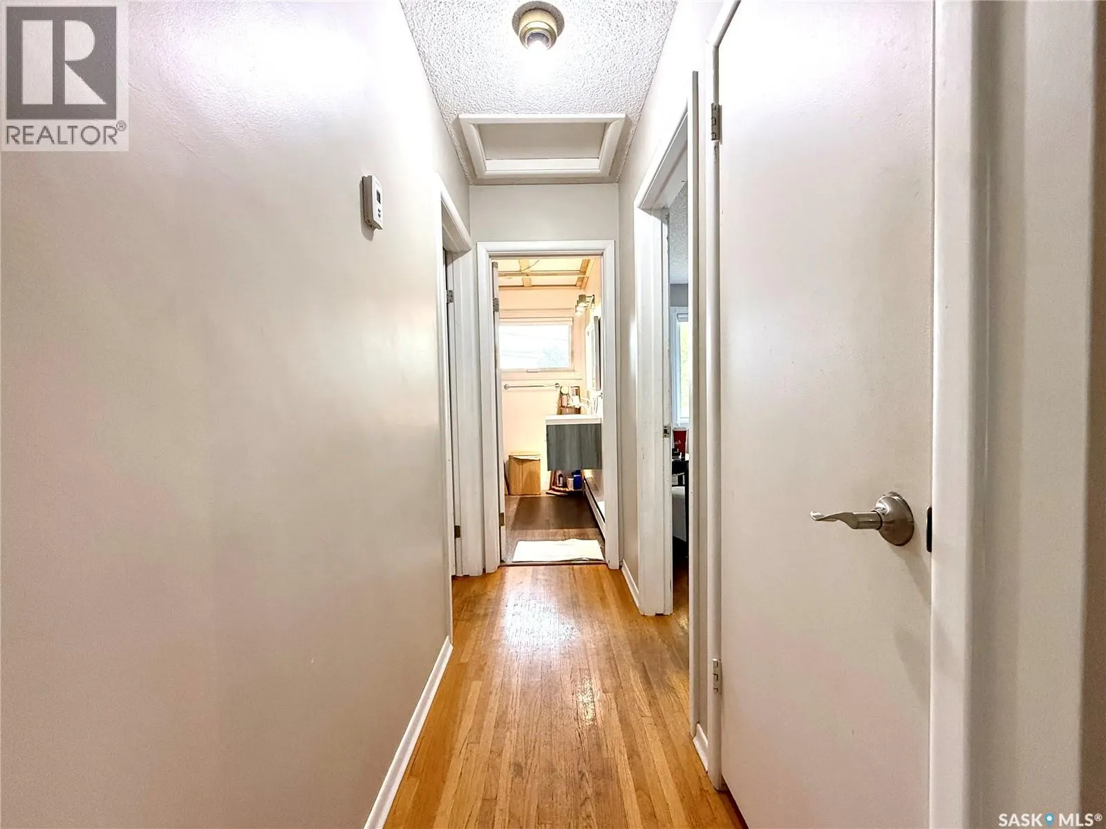 54 Assiniboia AVENUE