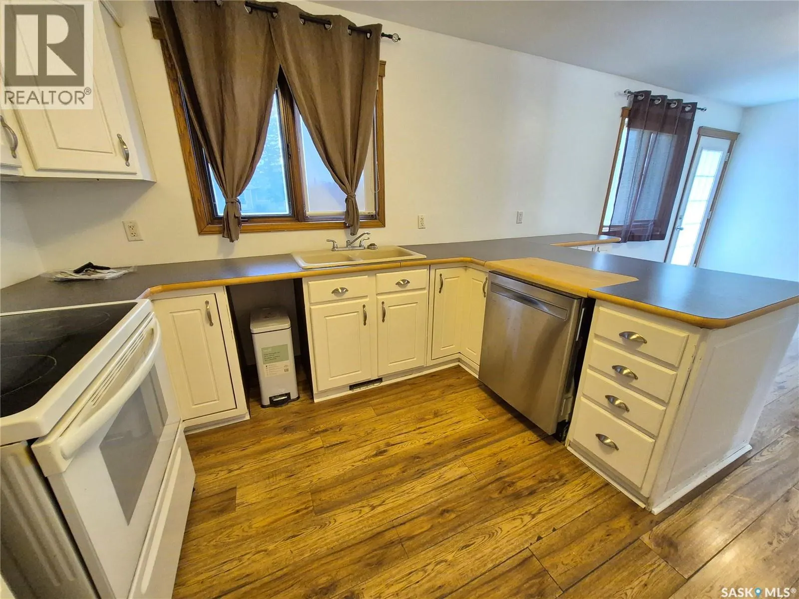 310 2nd STREET