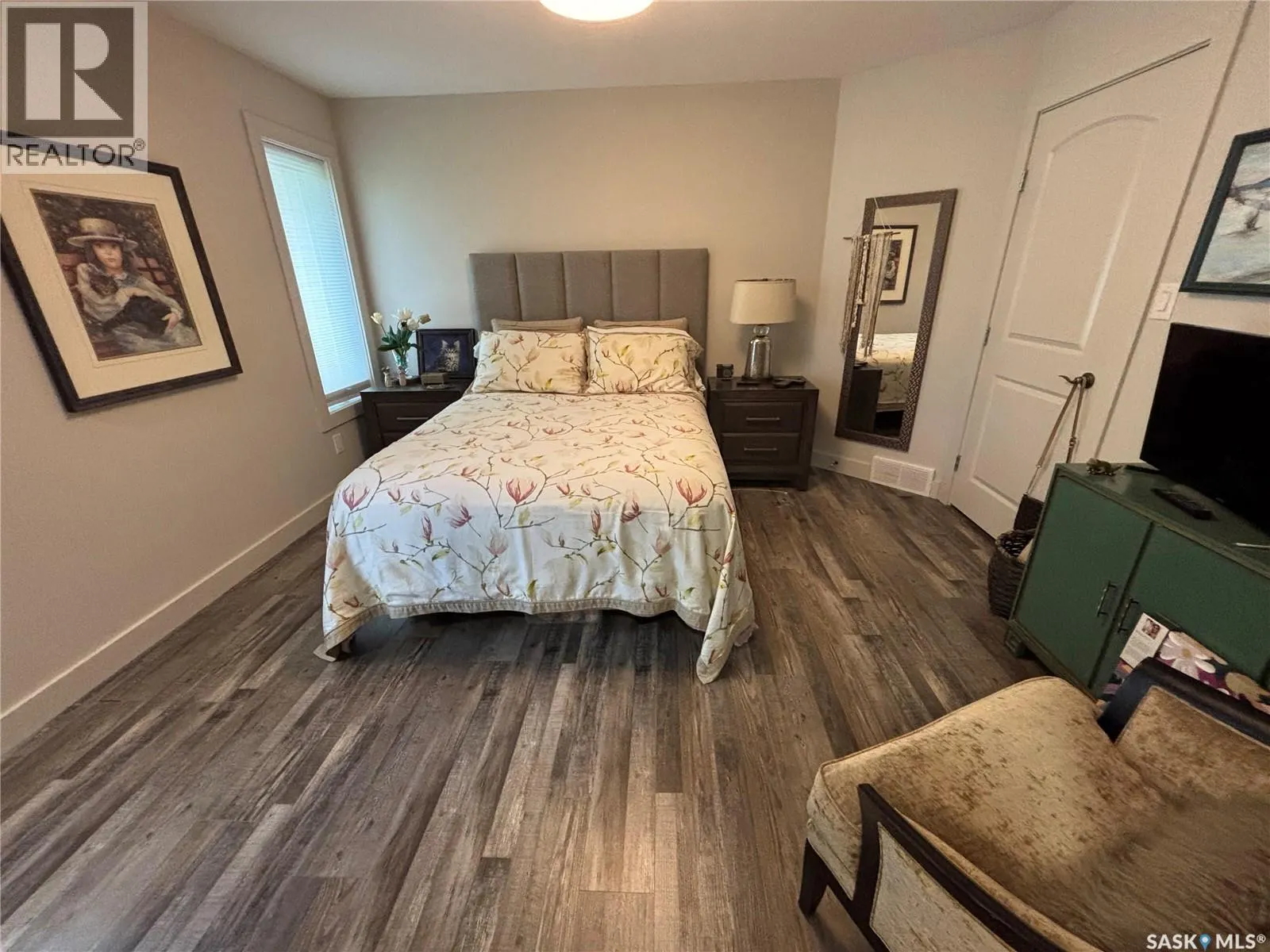 413-A Crawford AVENUE E