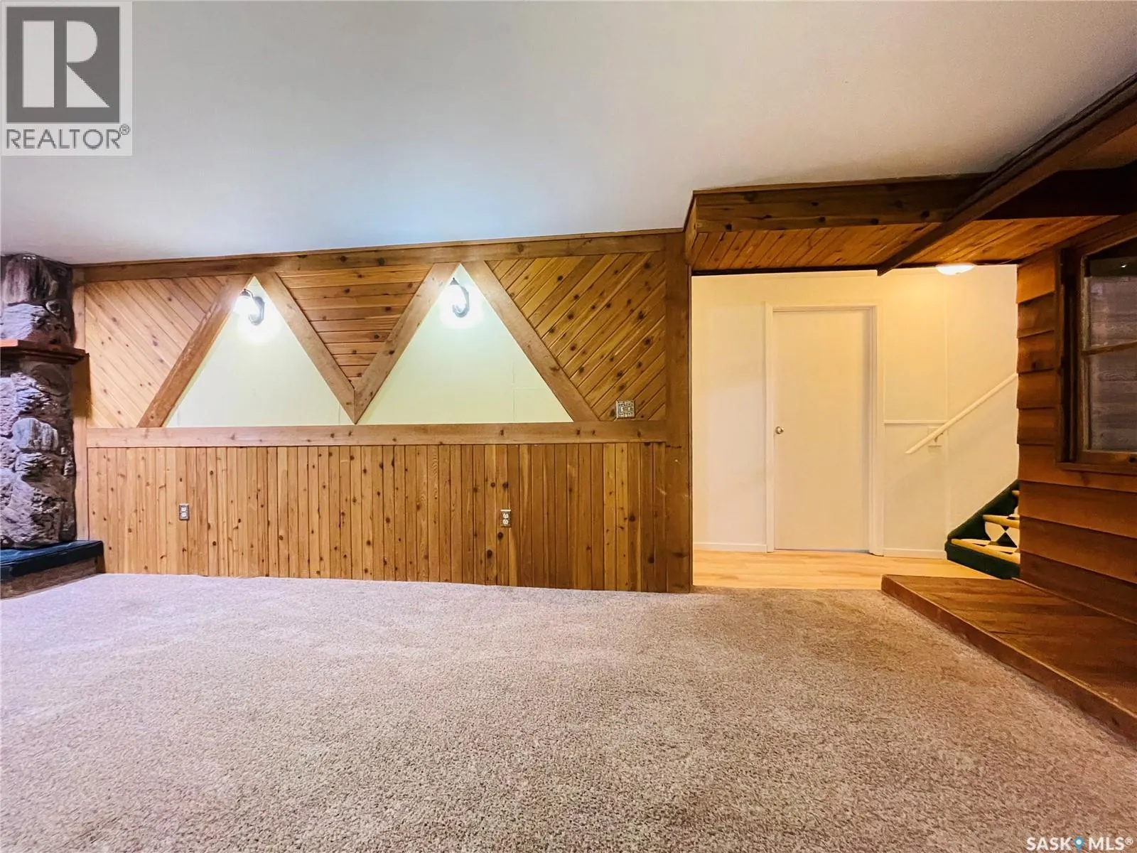 169 Birchwood CRESCENT