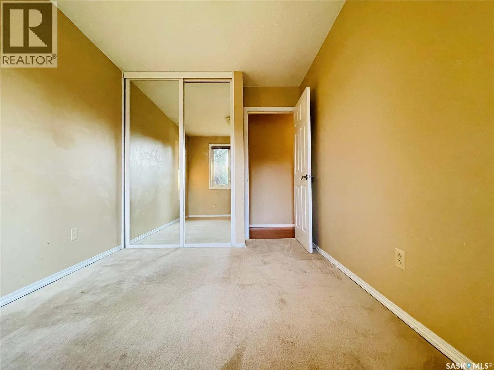 169 Birchwood CRESCENT