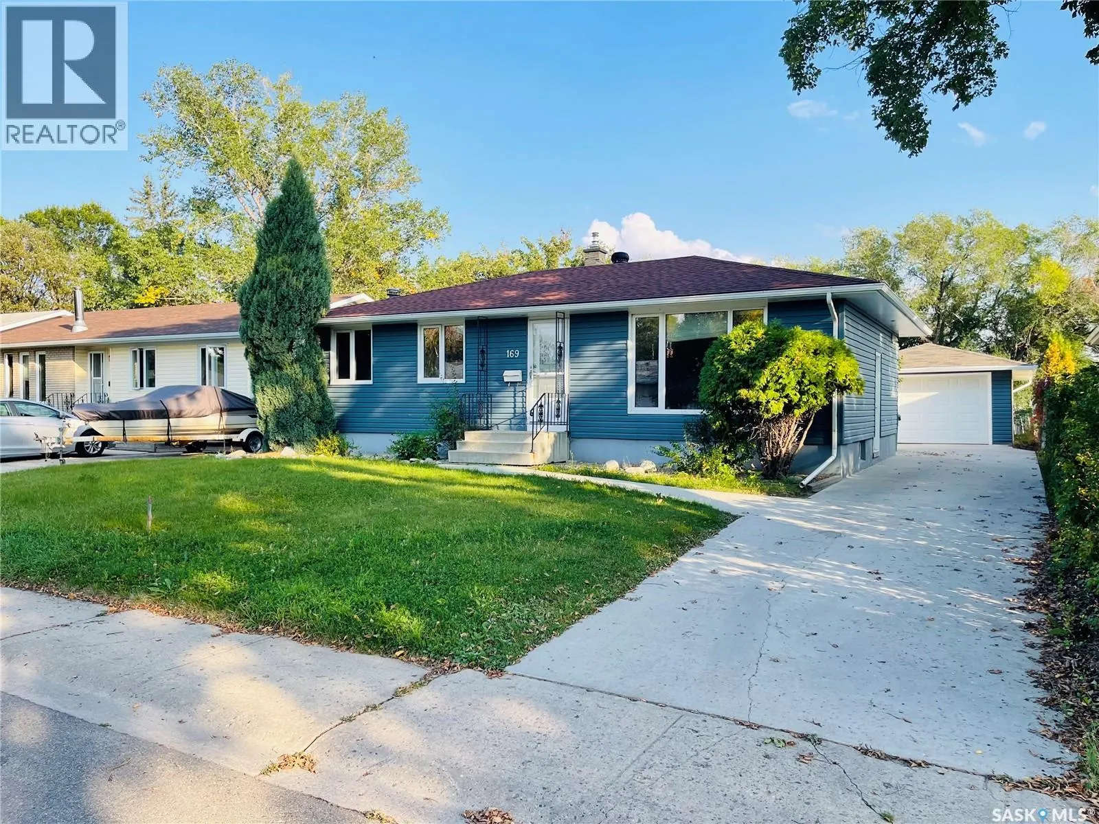 169 Birchwood CRESCENT