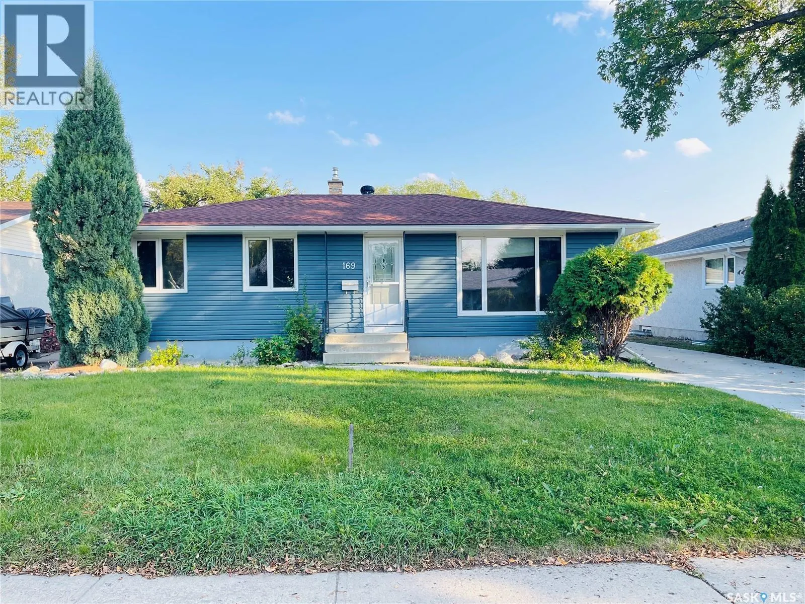169 Birchwood CRESCENT