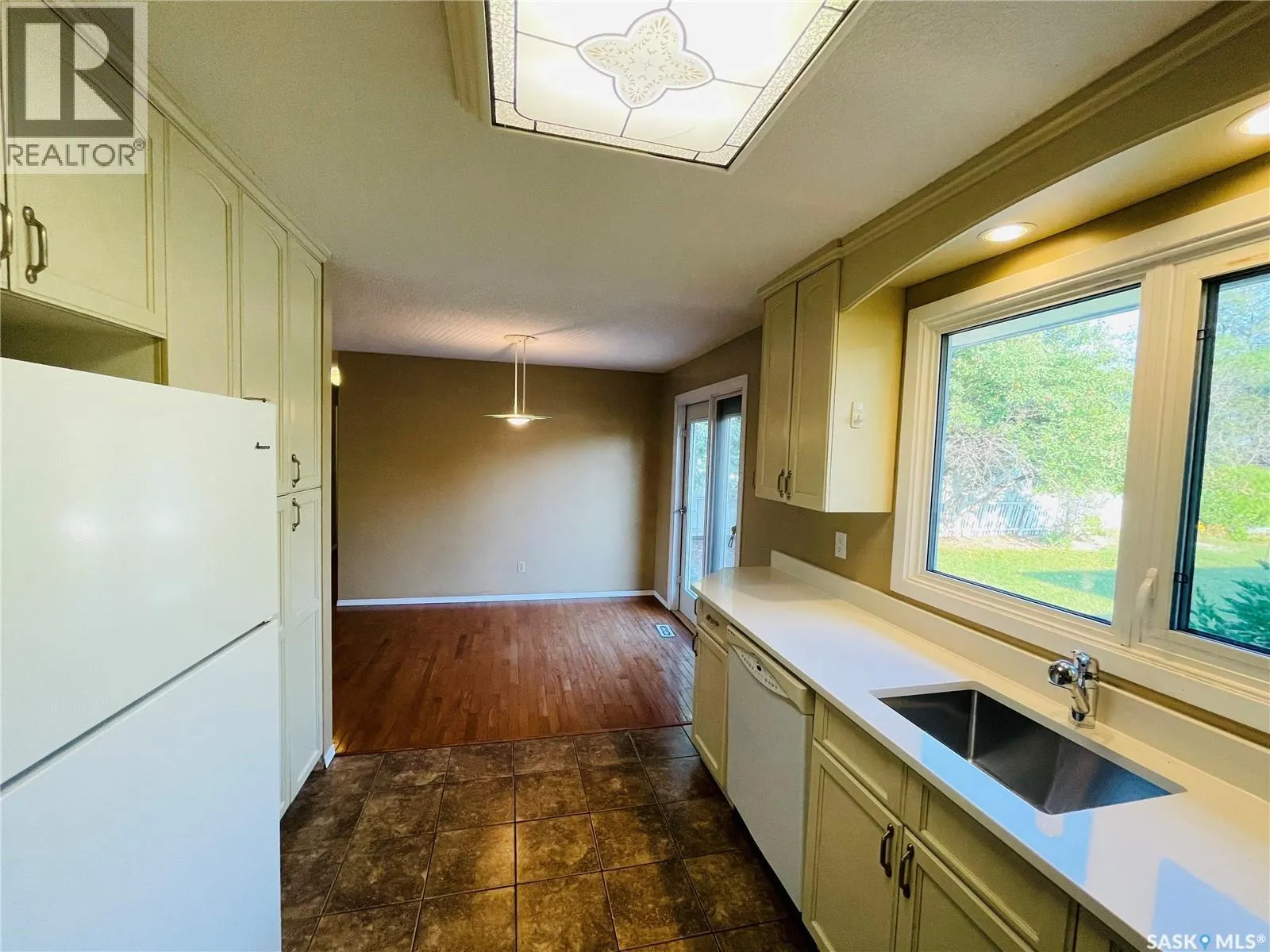 169 Birchwood CRESCENT