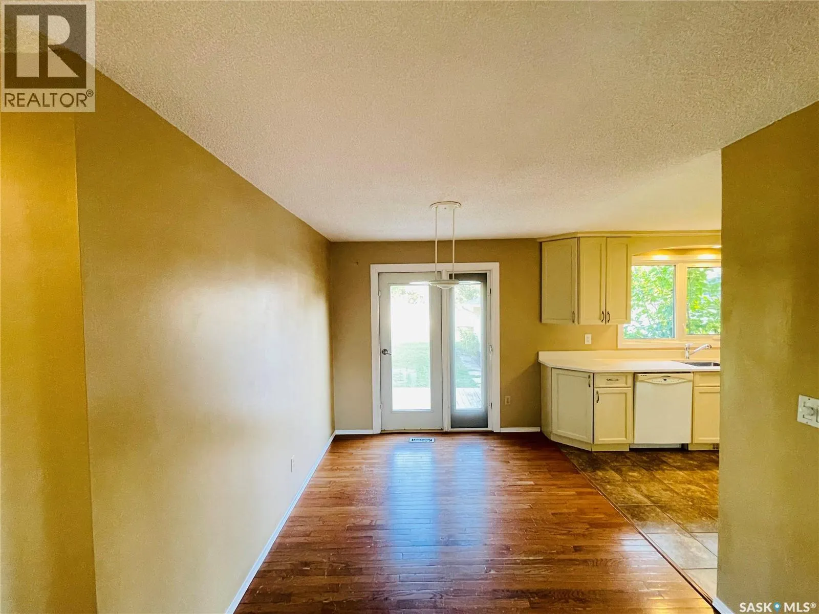169 Birchwood CRESCENT