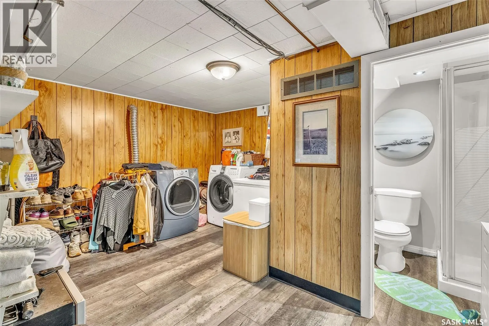 557 13th STREET W