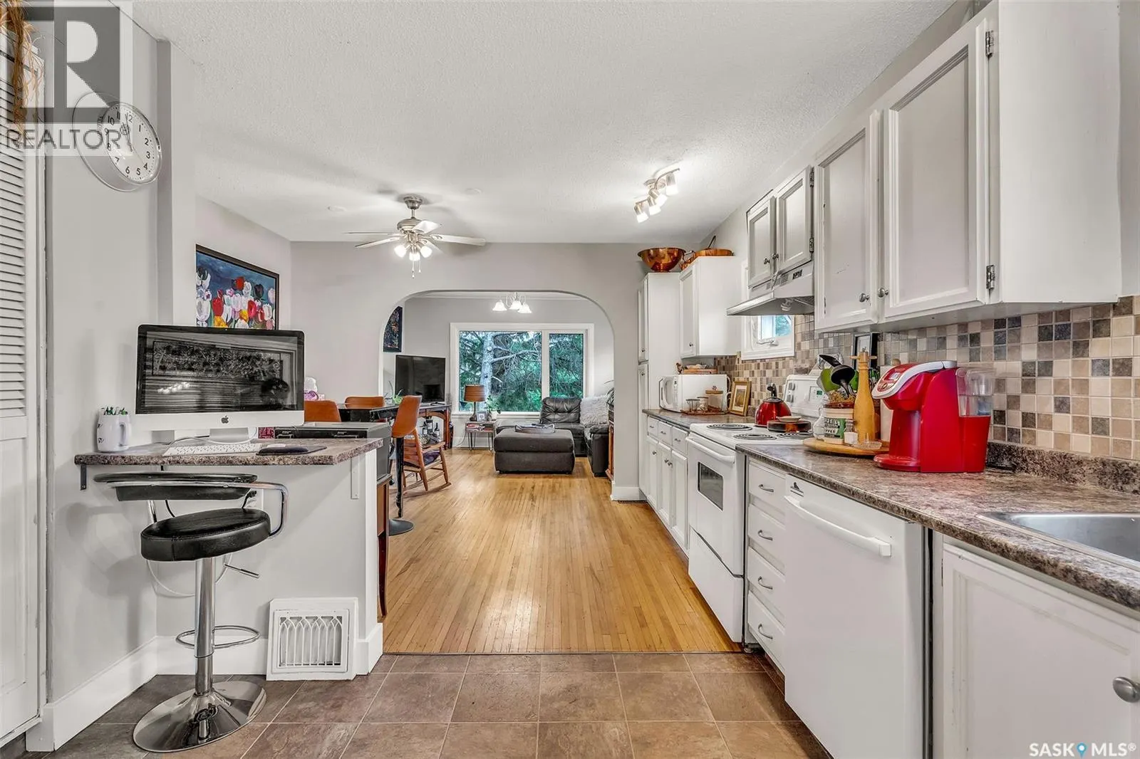 557 13th STREET W