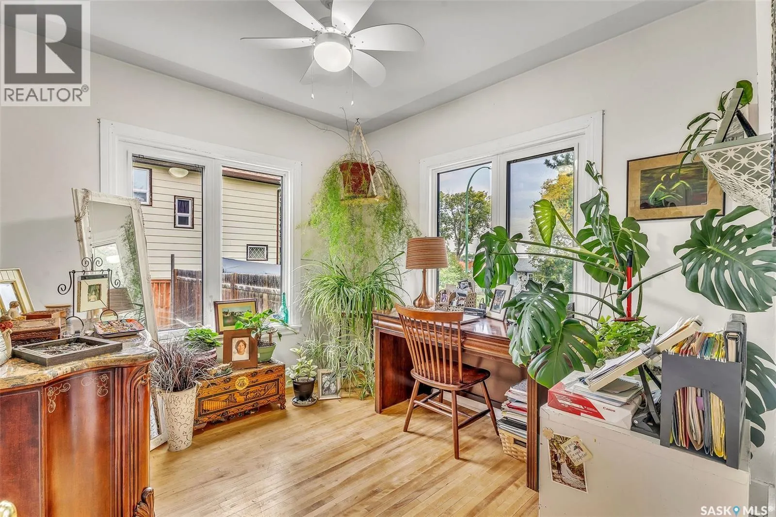 557 13th STREET W