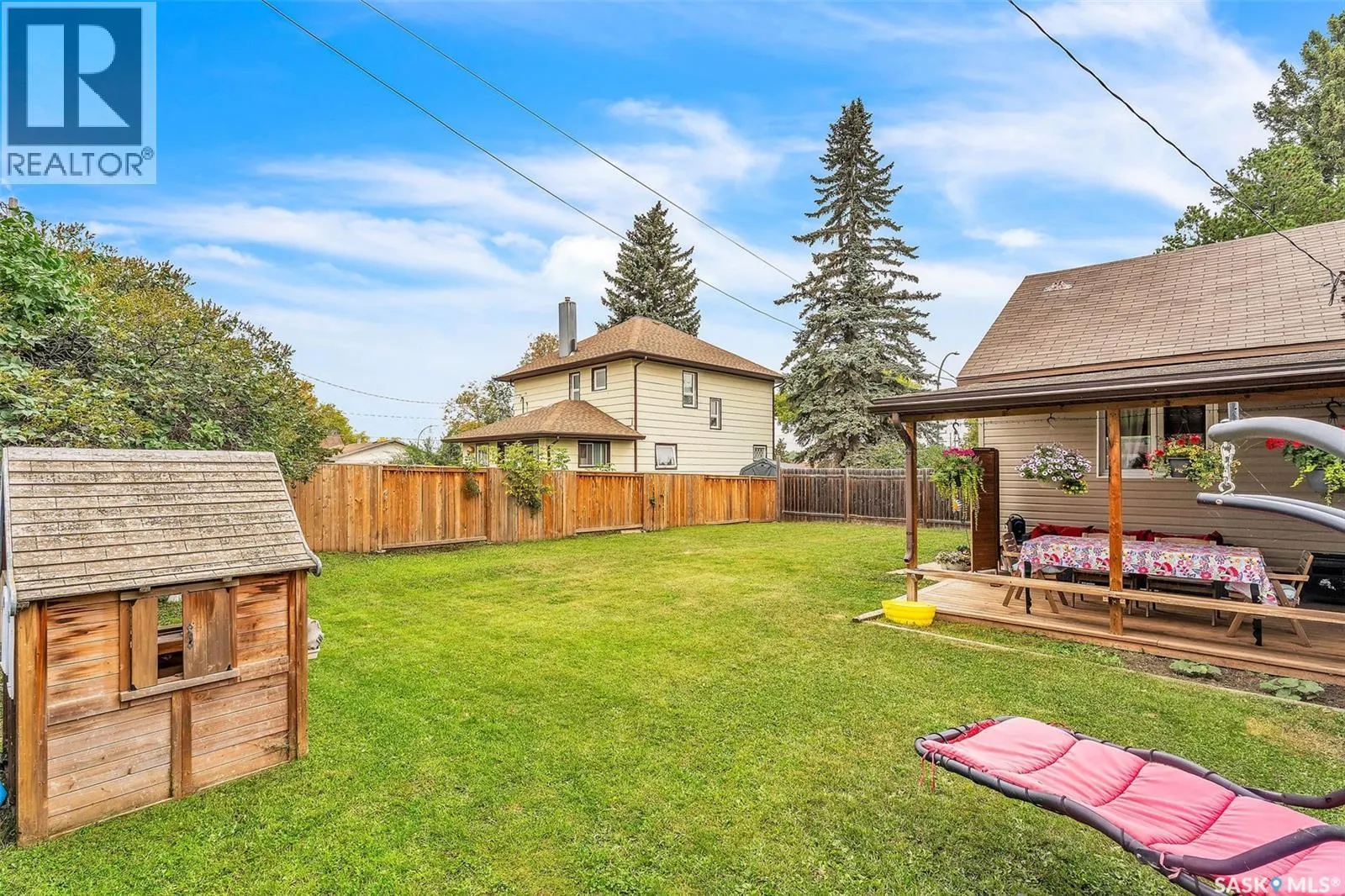 557 13th STREET W