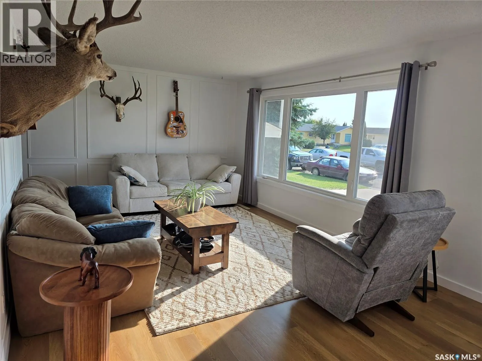 12 Tufts CRESCENT