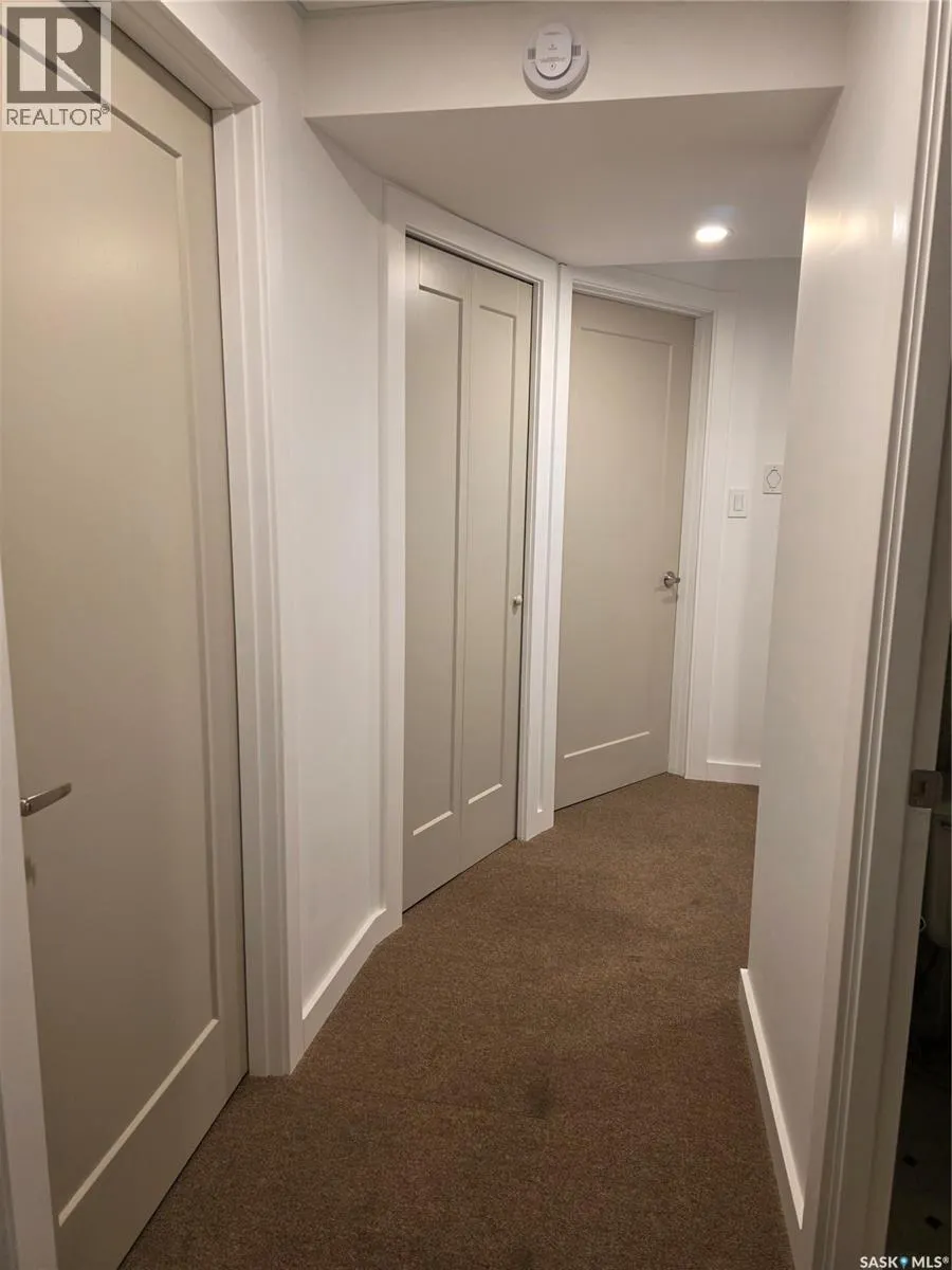 12 Tufts CRESCENT