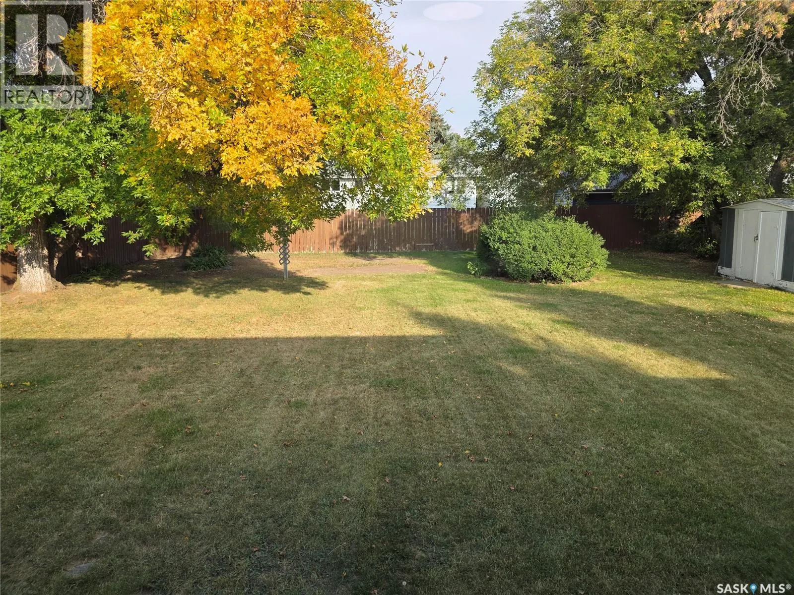 12 Tufts CRESCENT