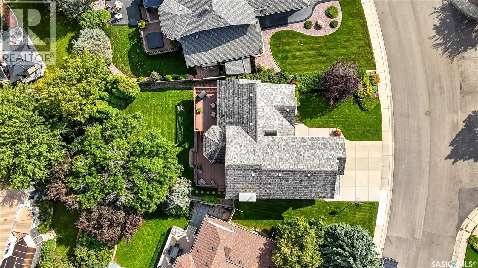 303 Braeburn CRESCENT