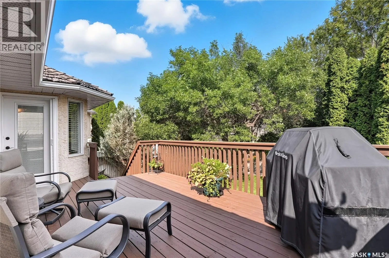 303 Braeburn CRESCENT
