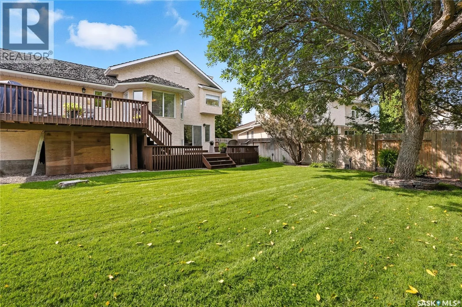 303 Braeburn CRESCENT