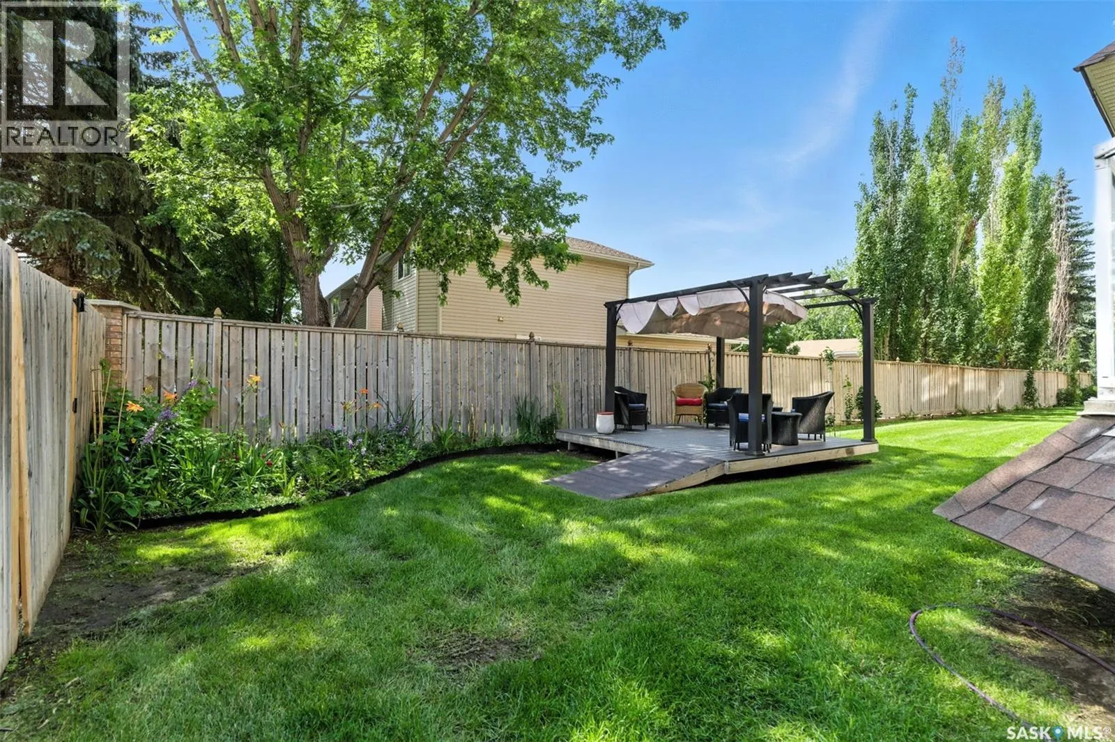 303 227 Pinehouse DRIVE