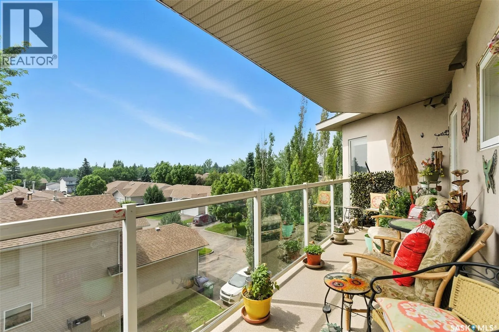 303 227 Pinehouse DRIVE
