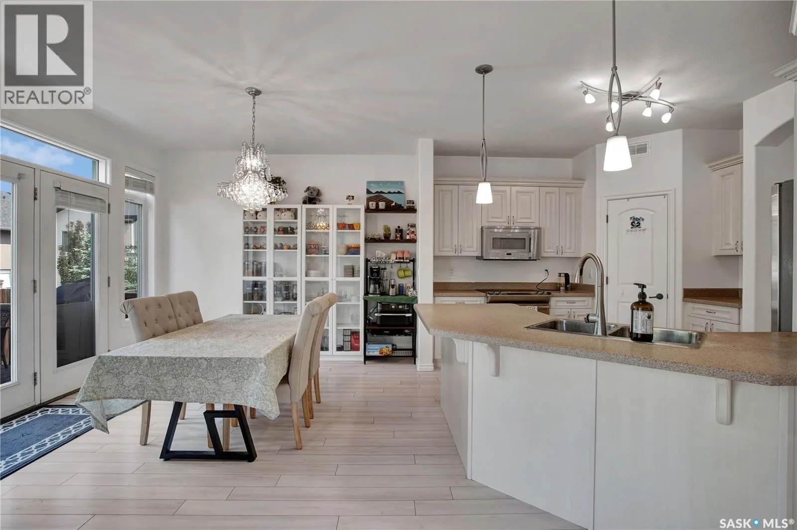 627 Rempel CRESCENT