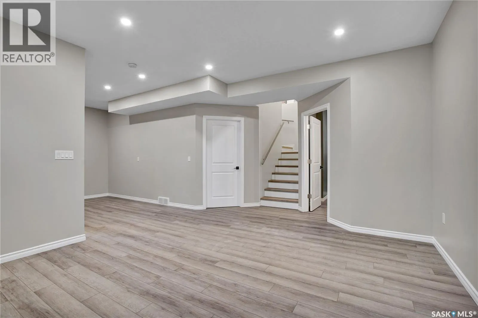 627 Rempel CRESCENT