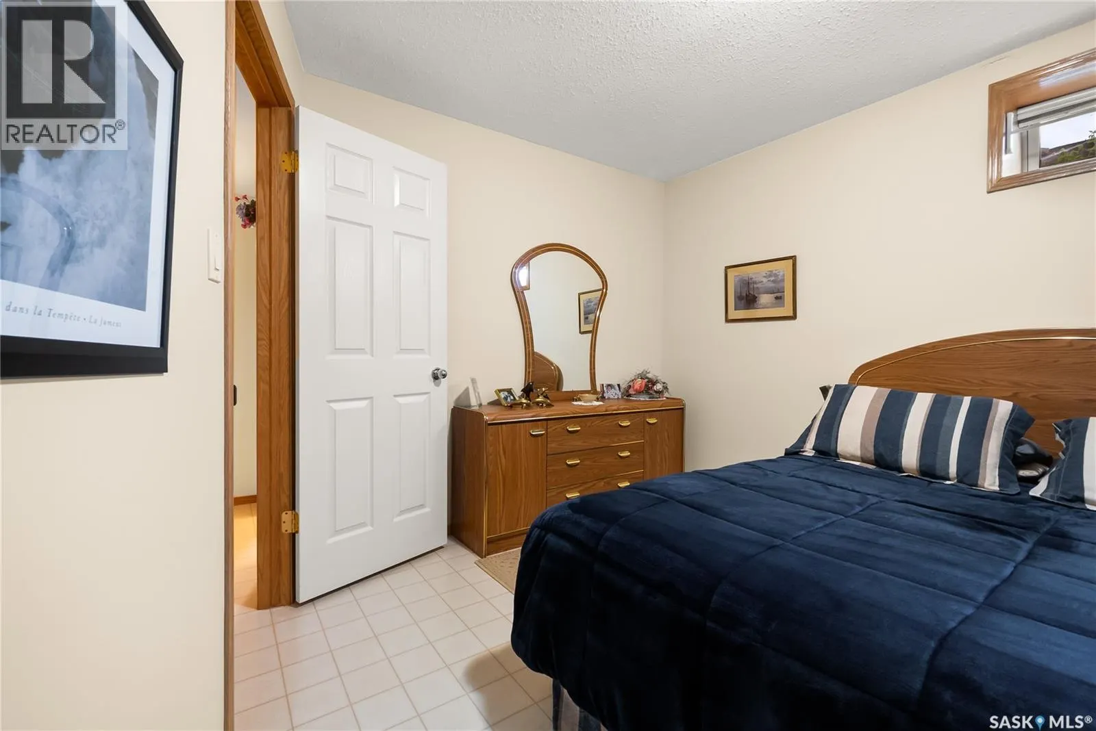 3744 Queens GATE