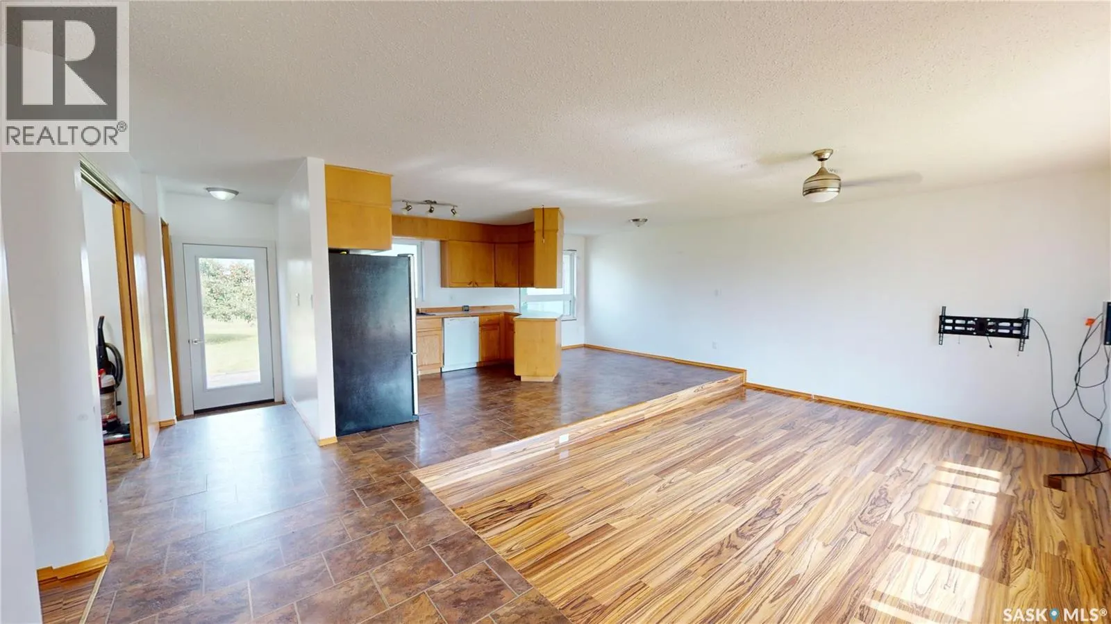 107 Clements AVENUE