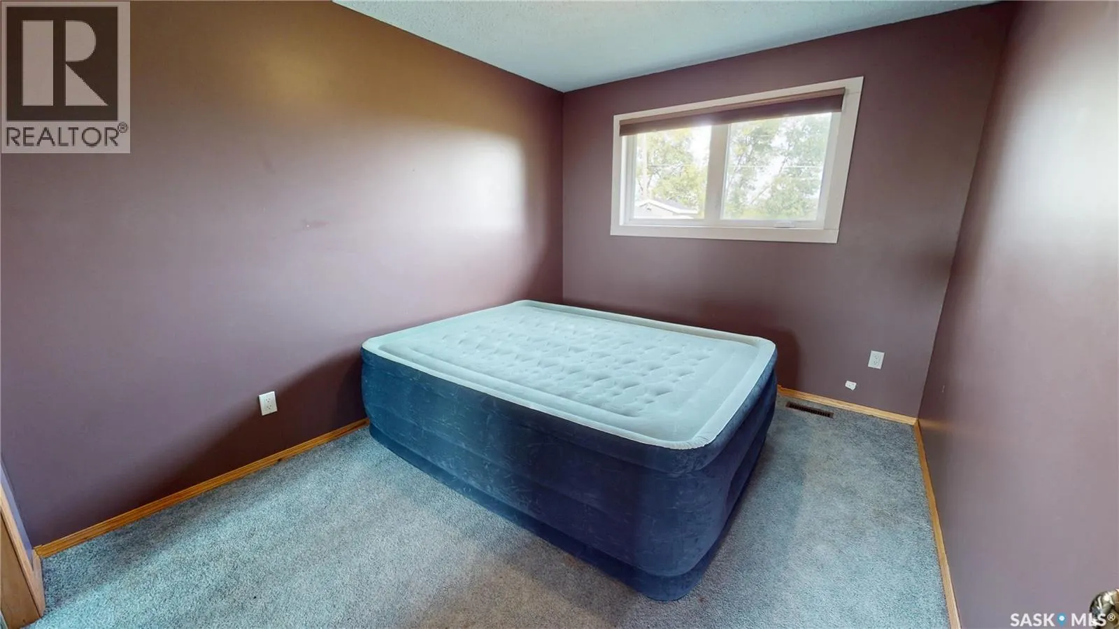 107 Clements AVENUE