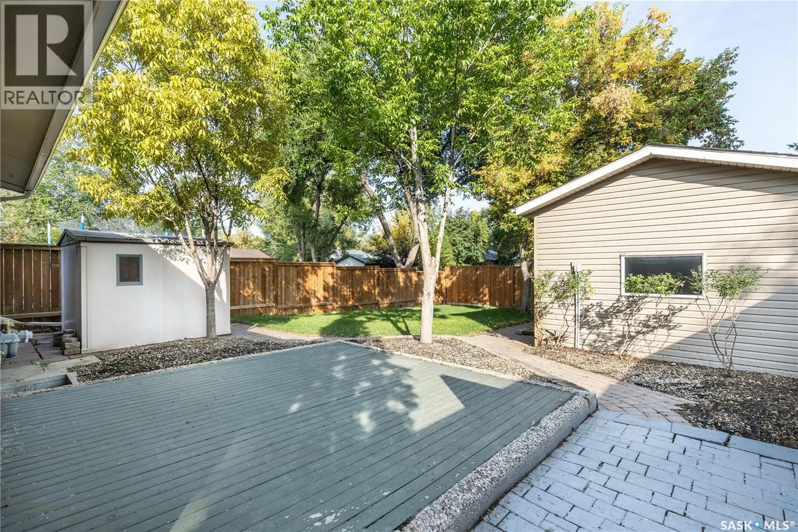 227 McMaster CRESCENT