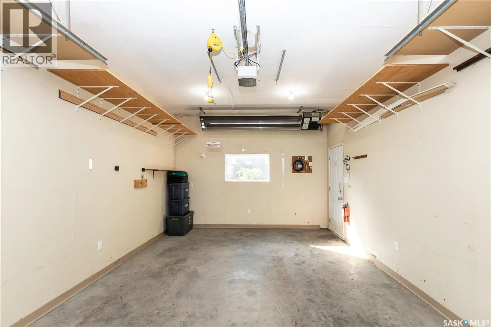 227 McMaster CRESCENT