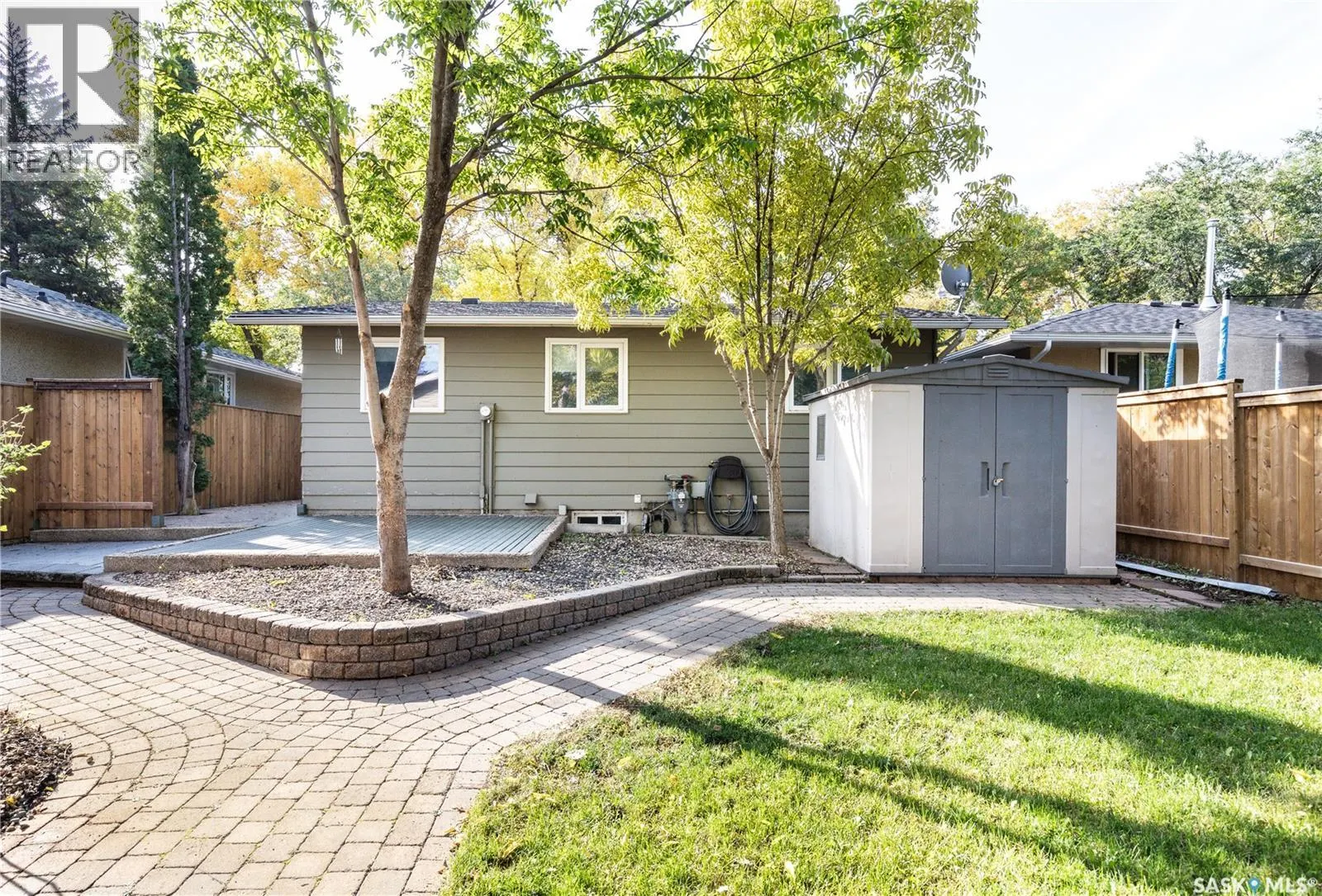227 McMaster CRESCENT